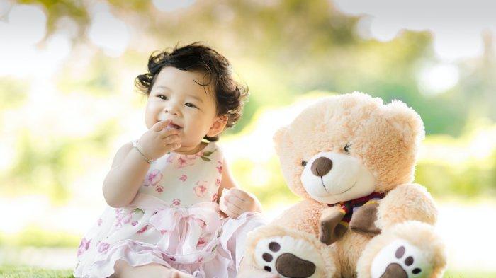 Ilustrasi bayi yang sudah bisa duduk
