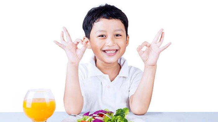 Ilustrasi mengatur porsi makan pada anak