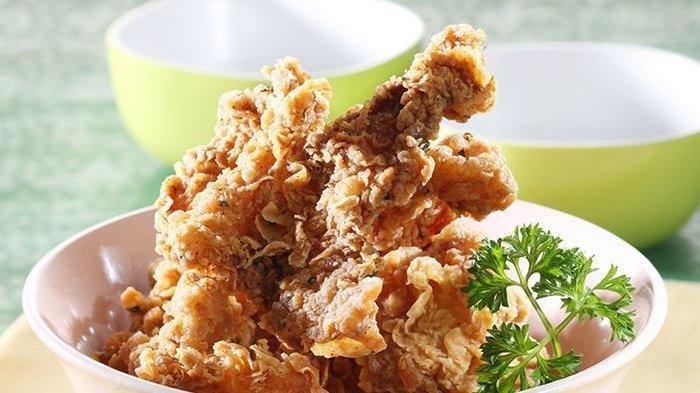 Ilustrasi kulit ayam, makanan yang dapat sebabkan kolesterol tinggi