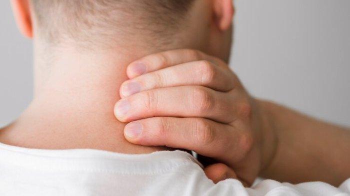 Ilustrasi leher menjadi gelap