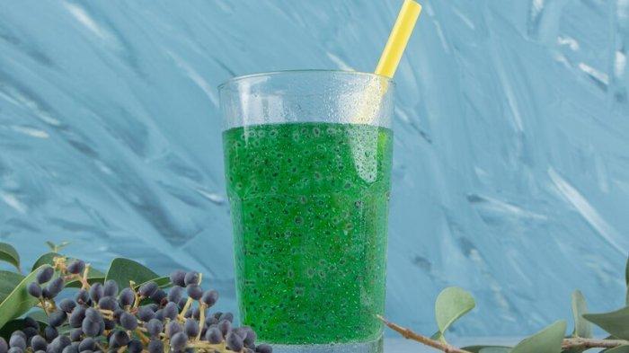 Ilustrasi minuman dari bahan lidah buaya, selasih, dan rumput laut