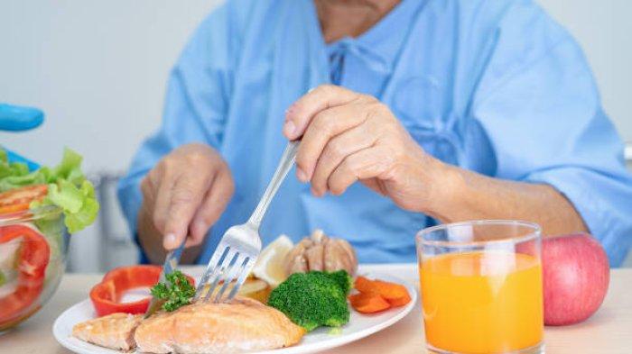 Ilustrasi diet tinggi natrium, berikut ini dampaknya untuk kesehatan