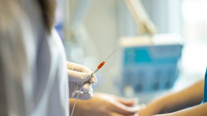 Ilustrasi prosedur infus whitening, apakah bisa memberikan hasil yang permanen pada kulit?