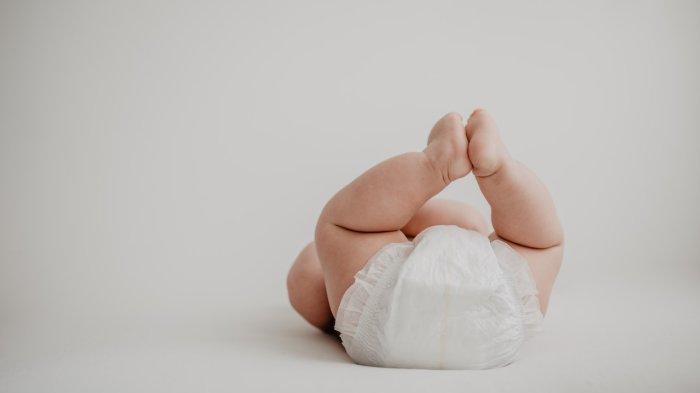 ILUSTRASI - bayi yang mengenakan diapers