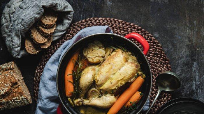 Ilustrasi ayam, berikut cara sehat memasak ayam