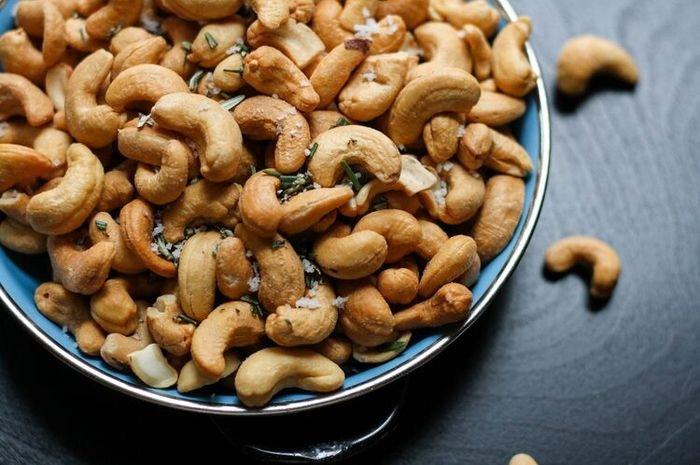 manfaat konsumsi kacang mete untuk meningkatkan kesuburan