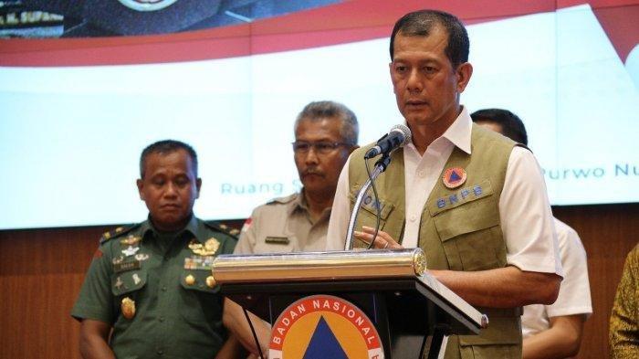 Kepala BNPB Doni Monardo ditunjuk Presiden Joko Widodo sebagai Ketua Gugus Tugas Percepatan Penanganan Covid-19, meminta agar Semua kebijakan daerah yang terkait dengan Covid-19 harus dikonsultasikan terlebih dahulu kepada Pemerintah Pusat melalui Gugus Tugas Percepatan Penanganan Covid-19.