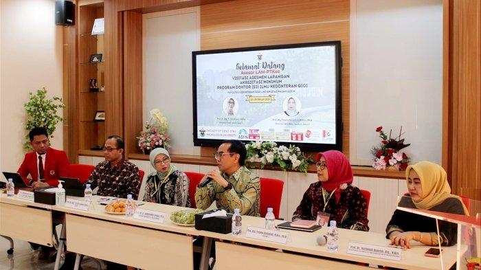 LAM PTKes melaksanakan visitasi asesmen lapangan dalam rangka Akreditasi Program Doktor (S3) by Research pada Fakultas Kedokteran Gigi Unhas.