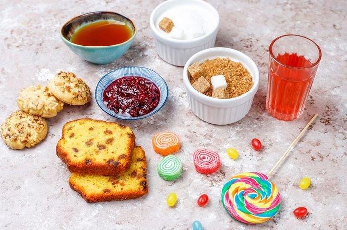 ilustrasi makanan dan minuman tinggi gula
