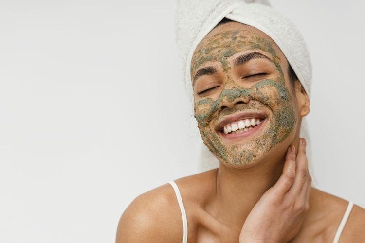 ilustrasi masker wajah dari bahan alami