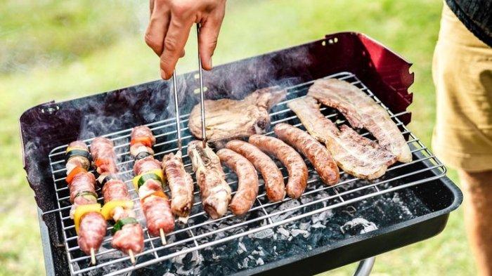 ilustrasi memasak makanan dengan teknik memanggang