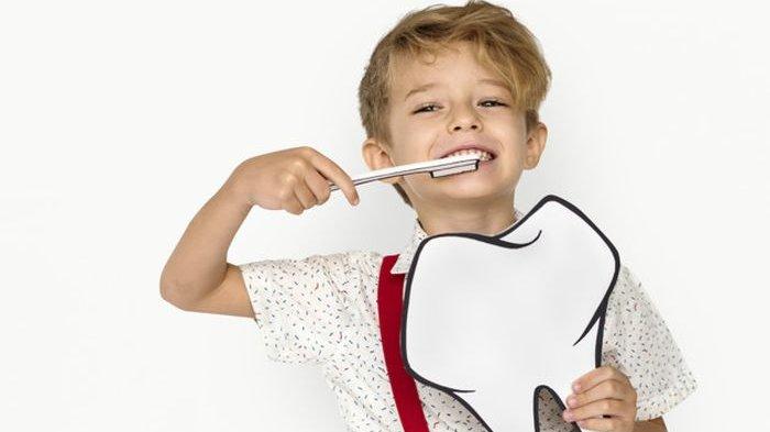 ilustrasi cara menjaga pertumbuhan gigi anak, berikut konsumsi makanan sehat