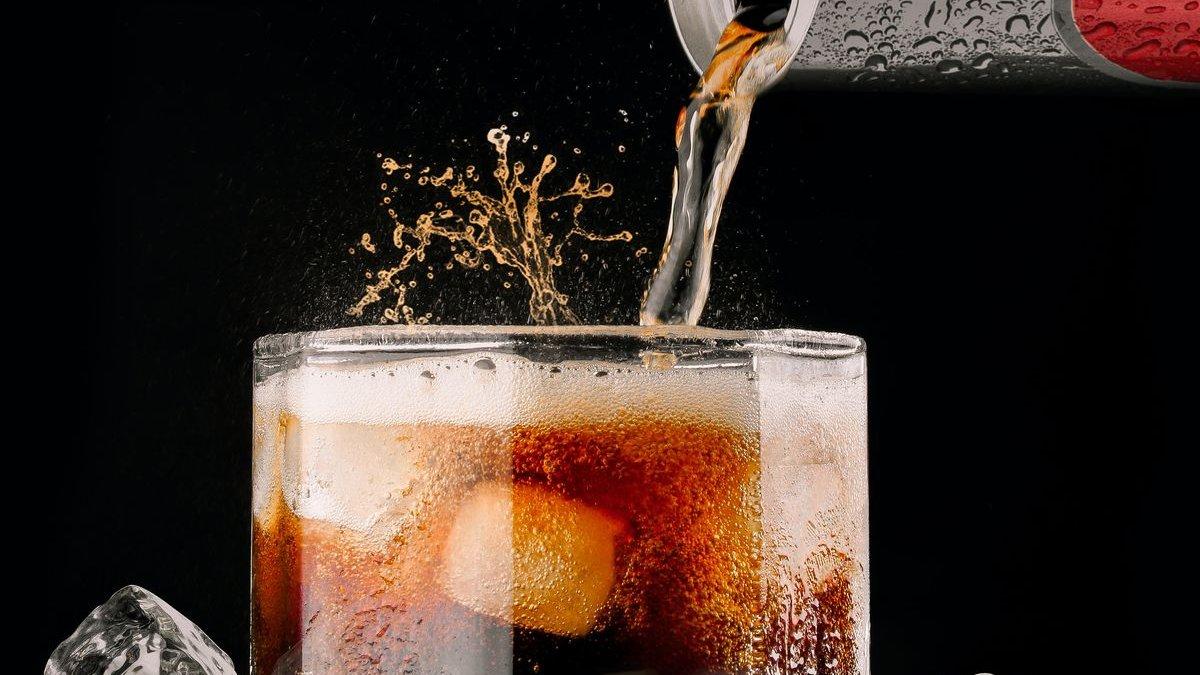 ilustrasi minuman bersoda