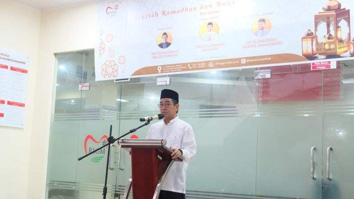 Rektor Universitas Hasanuddin, Prof. Dr. Ir. Jamaluddin Jompa, M.Sc menghadiri acara tauziah dan buka puasa bersama di RSGMP Unhas