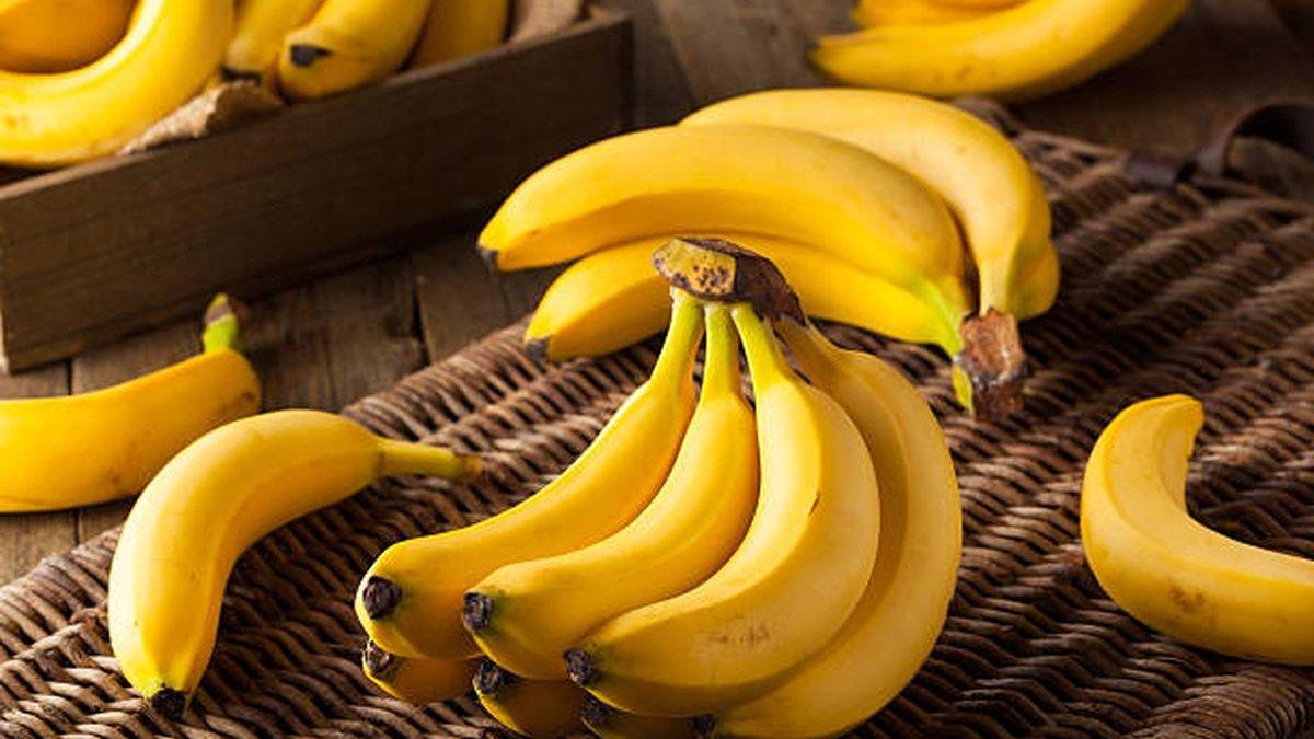 ilustrasi buah pisang, buah tinggi gula yang dapat meningkatkan kadar gula darah dan berat badan