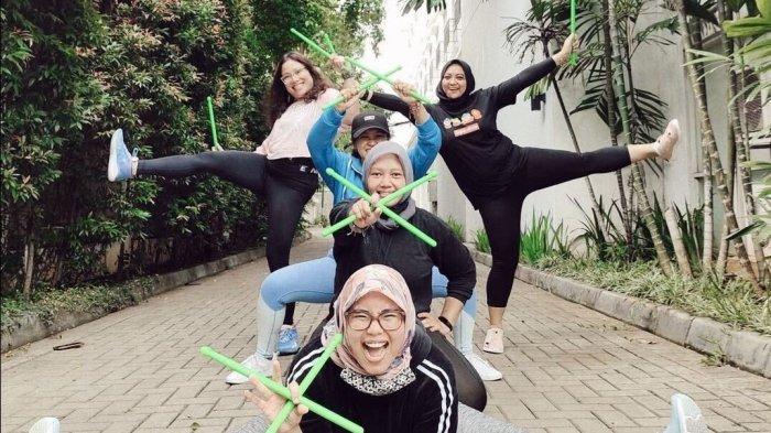 ilustrasi olahraga pound fit