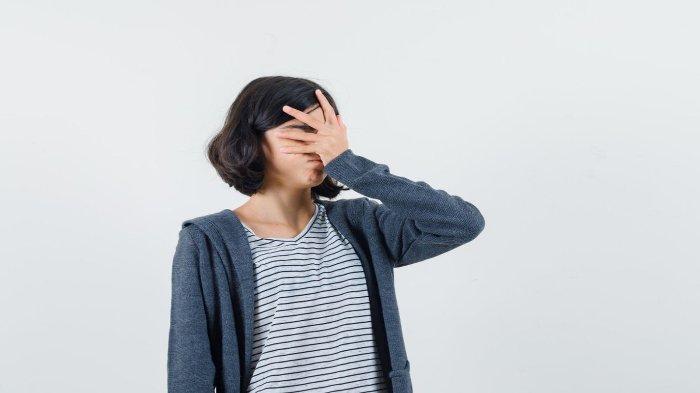 Ilustrasi seseorang yang mudah lupa, berikut ini tips untuk mengasah otak agar tidak mudah lupa