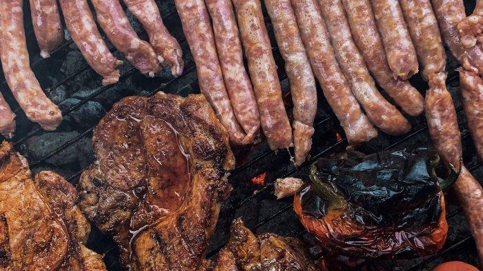 Pengidap diabetes perlu menghindari daging asap