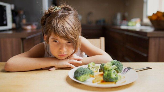 Ilustrasi anak yang tidak nafsu makan, berikut cara mudah untuk meningkatkan nafsu makan pada anak