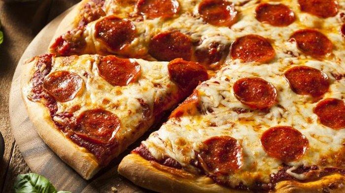 ilustrasi pizza, berikut ini makanan yang dapat menyebabkan dehidrasi