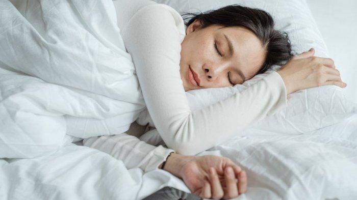 ilustrasi posisi tidur miring ke kiri