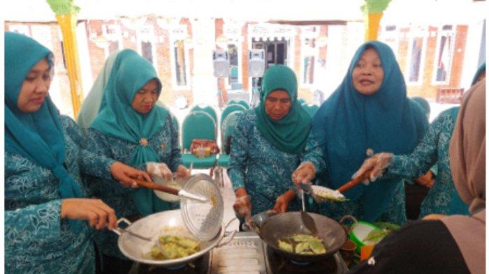 Ilustrasi - memasak sayuran