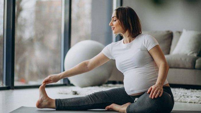 ilustrasi prenatal yoga untuk ibu hamil, berikut gerakan yang tidak boleh dilakukan ibu hamil