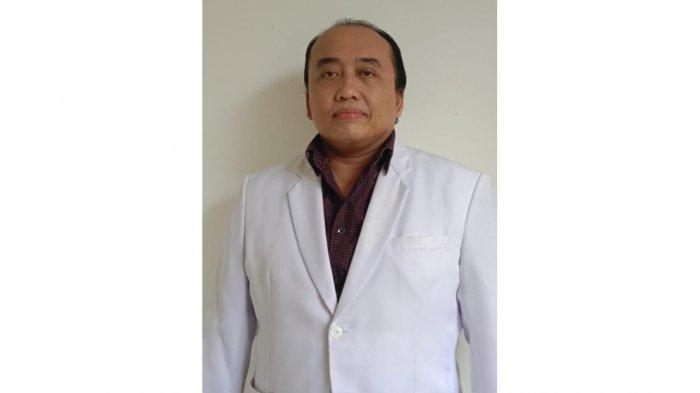 Profil dr. Binsar Martin Sinaga, FIAS