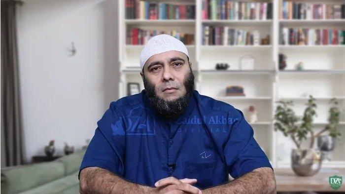 Ahli kesehatan, pakar obat tradisional sekaligus pendakwah dr. Zaidul Akbar