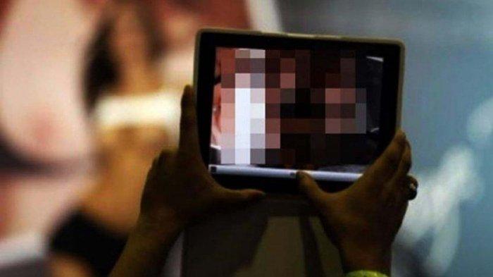 VIRAL wajah diedit tak senonoh setelah angkat VC