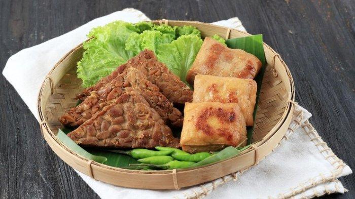 Ilustrasi tahu dan tempe, apakah penderita asam urat boleh makan tahu dan tempe?