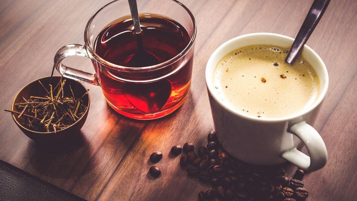 ilustrasi minuman berkafein, teh dan kopi,sebaiknya tidak dikonsumsi dengan madu