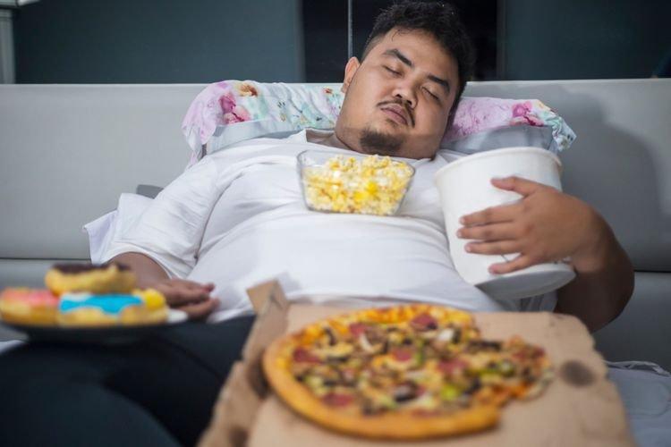 ilustrasi seseorang yang merasa terus lapar, berikut ini kenali sederet penyebabnya