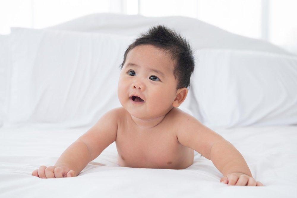 ilustrasi tummy time