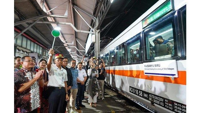 HANYA ILUSTRASI - FOTO: Kereta Api Banyubiru - PT KAI resmi meluncurkan lima kereta api baru pada Juni 2023. Selain meluncurkan kereta api, KAI juga menawarkan promo tiket kereta spesial.