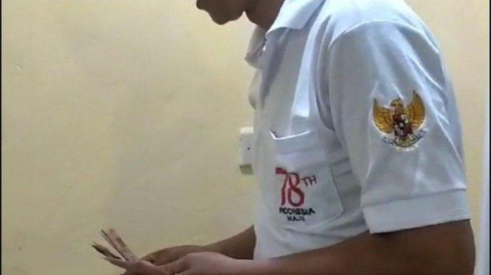 Viral kades di Grobogan pamer uang sekardus