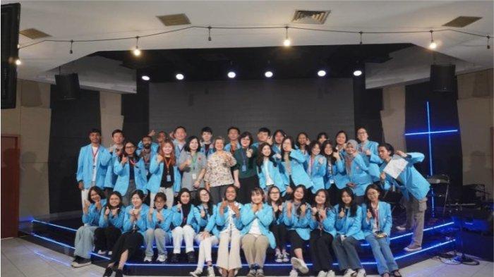 Kegiatan Service Learning 