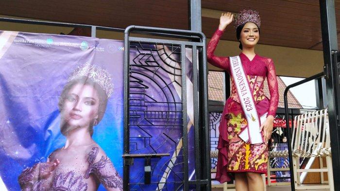 Puteri Indonesia 2023 di panggung final