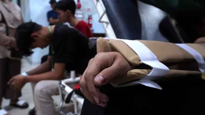 Korban luka kecelakaan maut bus Putera Fajar dirawat di RSUD Subang, Jalan Brigjen Katamso, Kabupaten Subang, Jawa Barat, Minggu (12/5/2024) dini hari.