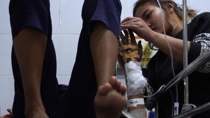 Korban luka kecelakaan maut bus Putera Fajar dirawat di RSUD Subang, Jalan Brigjen Katamso, Kabupaten Subang, Jawa Barat, Minggu (12/5/2024) dini hari.