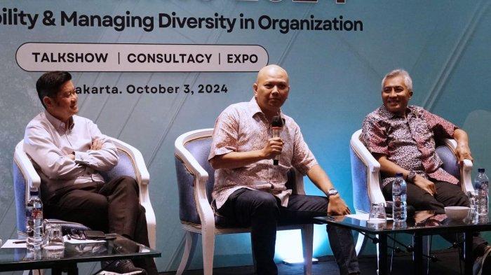 Sekolah Bisnis Manajemen (SBM) ITB menyelenggarakan Human Capital Management (HCM) Talks 2024 bertema 