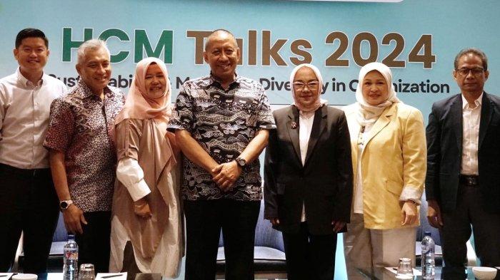 Sekolah Bisnis Manajemen (SBM) ITB menyelenggarakan Human Capital Management (HCM) Talks 2024 bertema 