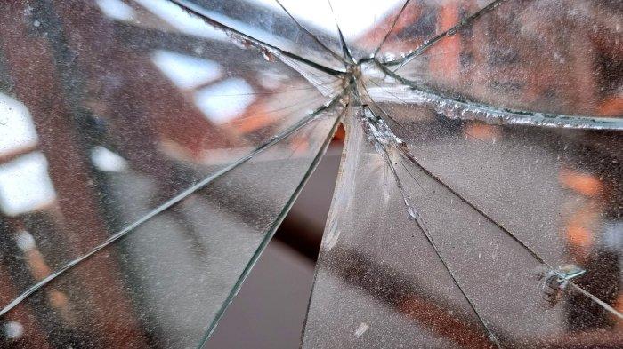 Gedung Yayasan Pusat Kebudayaan (YPK) yang sudah dua kali atapnya ambruk di Jalan Naripan, Kota Bandung, Sabtu (2/11/2024).