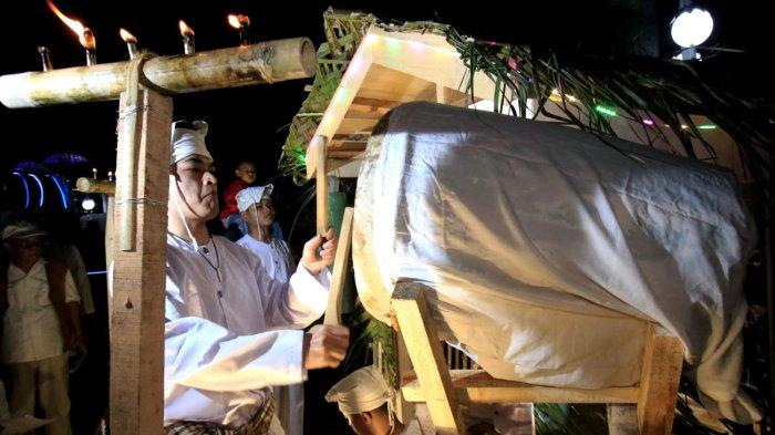 Festival Dulag Istimewa 1446 H semarakkan suasana malam takbiran di Kota Bandung yang digelar di halaman Gedung Negara Pakuan, Jalan Otto Iskandardinata, Kota Bandung, Jawa Barat, Minggu (30/3/2025).