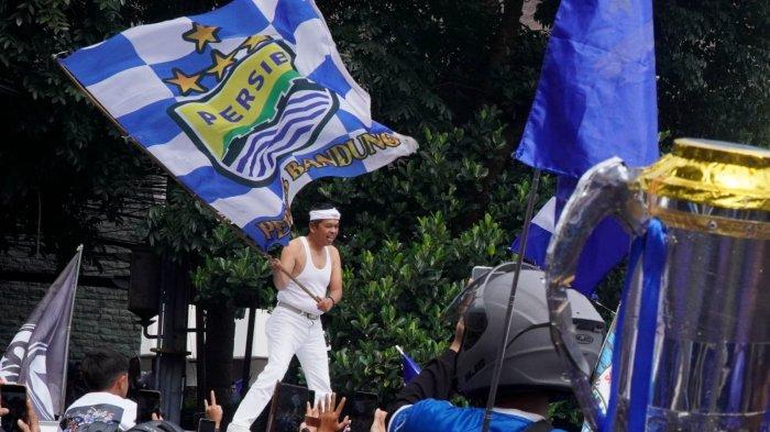 Pawai Akbar Persib Juara di Kota Bandung, Jawa Barat, Minggu (25/5/2025).