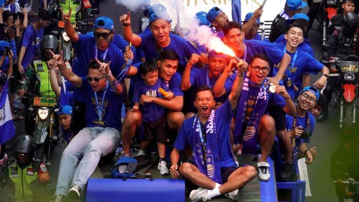 Pawai Akbar Persib Juara di Kota Bandung, Jawa Barat, Minggu (25/5/2025).