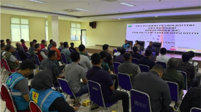 2PLN Bekasi Wujudkan Mimpi Warga Kurang Mampu Mendapatkan Listrik Gratis Melalui Prog”