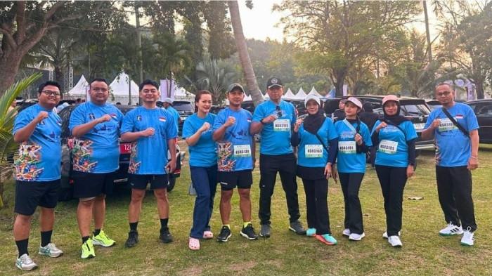 2Pimpin Langsung Delegasi, Kakanwil Kemenkum Jabar Asep Sutandar Ramaikan KORPRI Run di Anyer