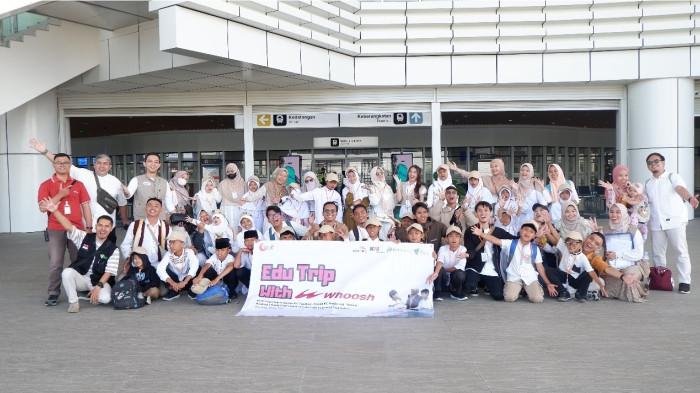 3KCIC, KAI Services & Dompet Dhuafa Jabar Bahagiakan Puluhan Anak Yatim Mulai Naik Whoosh