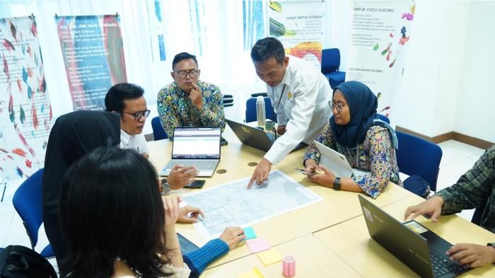 3Representasi Dinas terkait pengelolaan DAS Citarum berbagi informasi